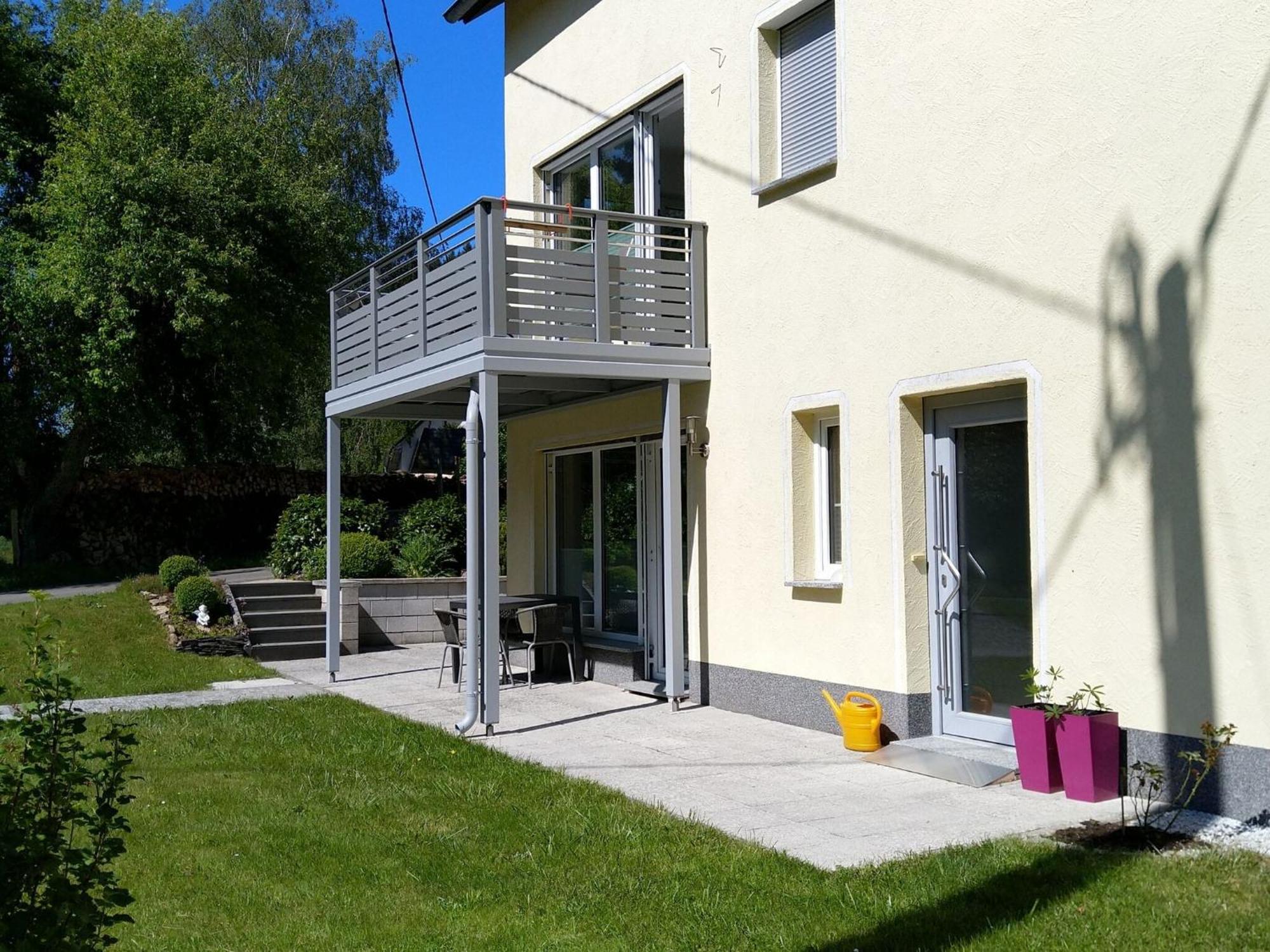 Apartment With Terrace And View Merschbach Eksteriør bilde